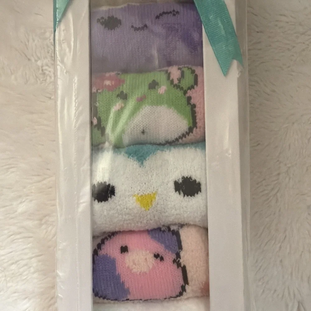 Squishmallows Seven days of cozy Socks Size M/L  Kid's 3 to 10 Gift Set NWT 7 Ct